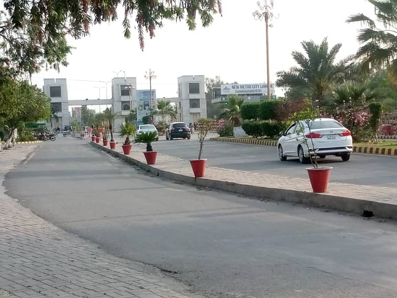 S HOMEs COMMERCIAL PLOT FOR SALE 2 MARLA (FP) 0