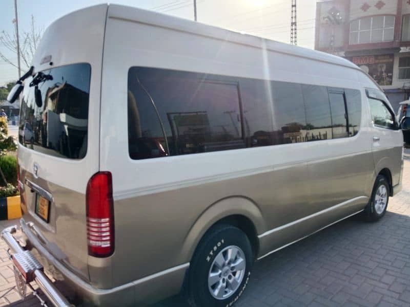 TOYOTA HIACE  224 2