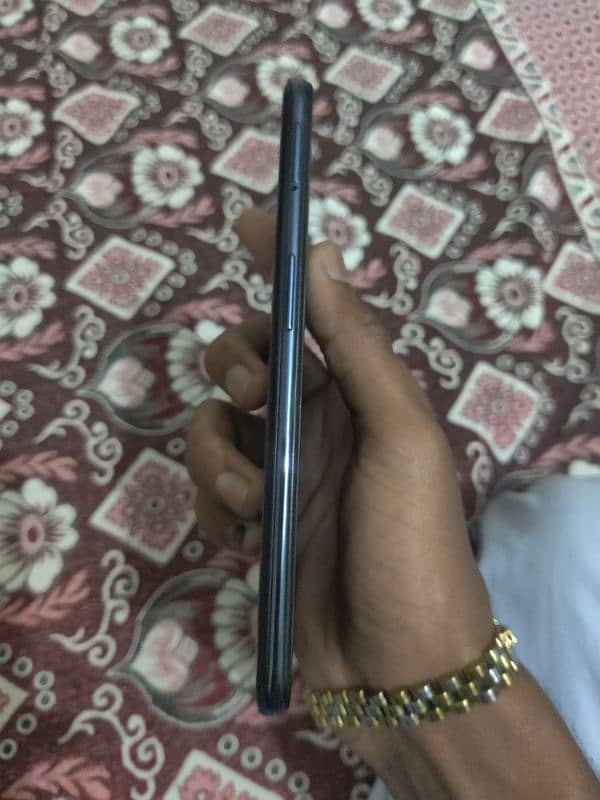 one plus N100 5