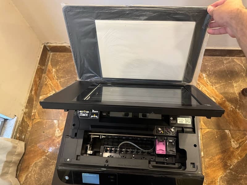 HP Deskjet colour ink advantage 4515 Model (03057530000) 10