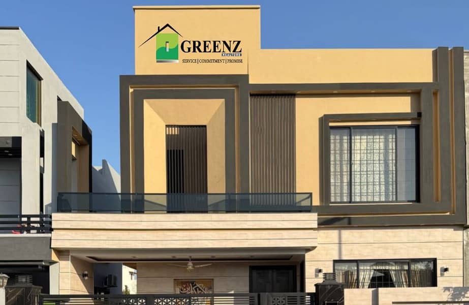 BRAND NEW HOUSE 10 MARLA AVAILABLE FOR SALE AT CENTRAL LOCATION OF BAHRIA ORCHARD 0