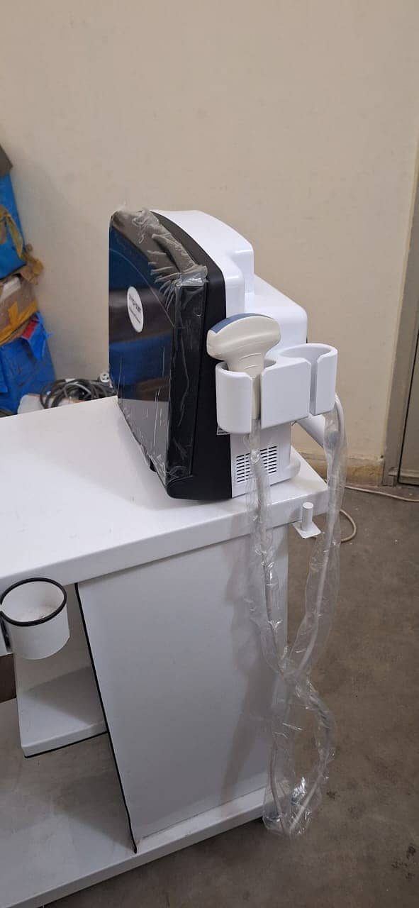China New Ultrasound Machine/Sono Point S-15/High Resolution/Battery 4
