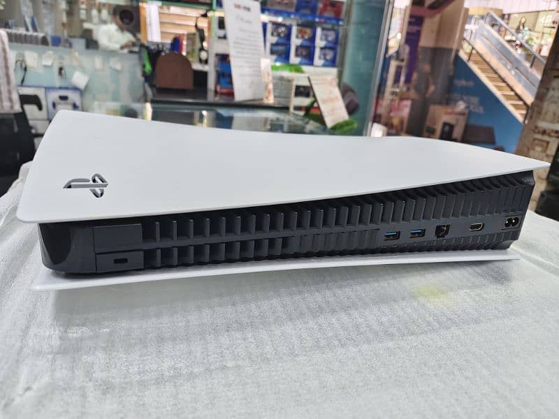 PLAYSTATION 5 FAT MODEL 10/10 CONDITION 3
