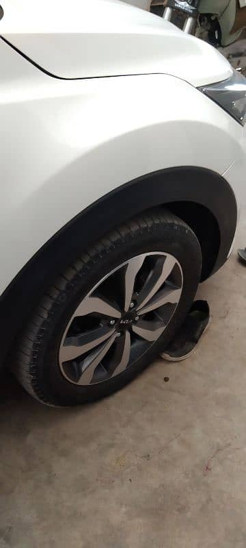 KIA STONIC 2022 4