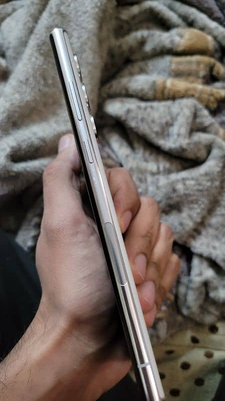 Samsung s22 Ultra "4 months Sim Working" 3