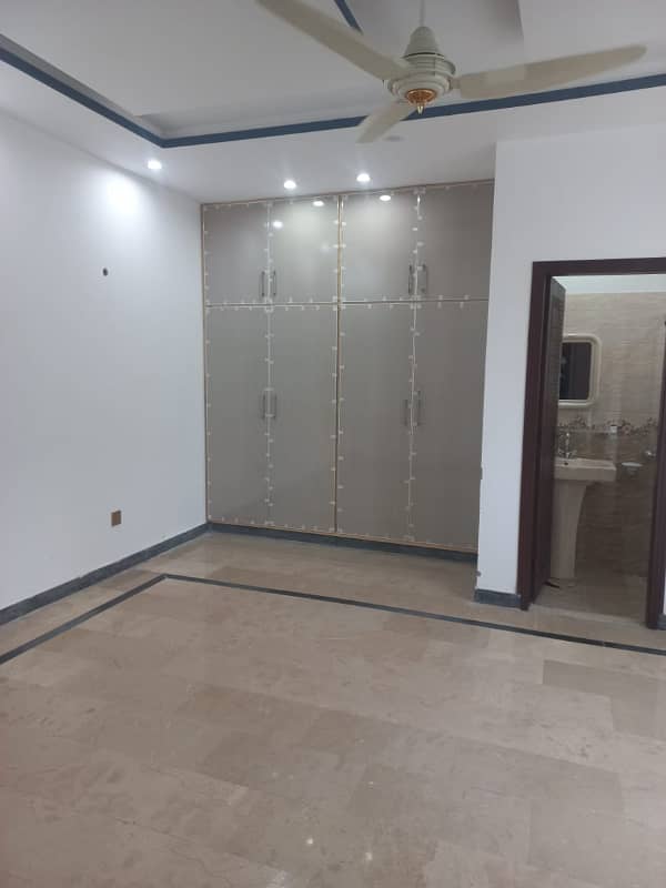3 Marla corner house available for sale in Rehmat park near central park housing scheme 7