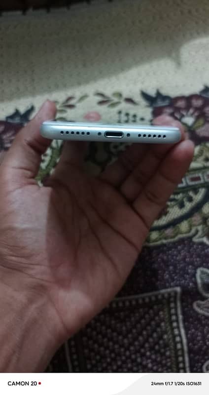 iPhone 7 32gb official pta approved 2