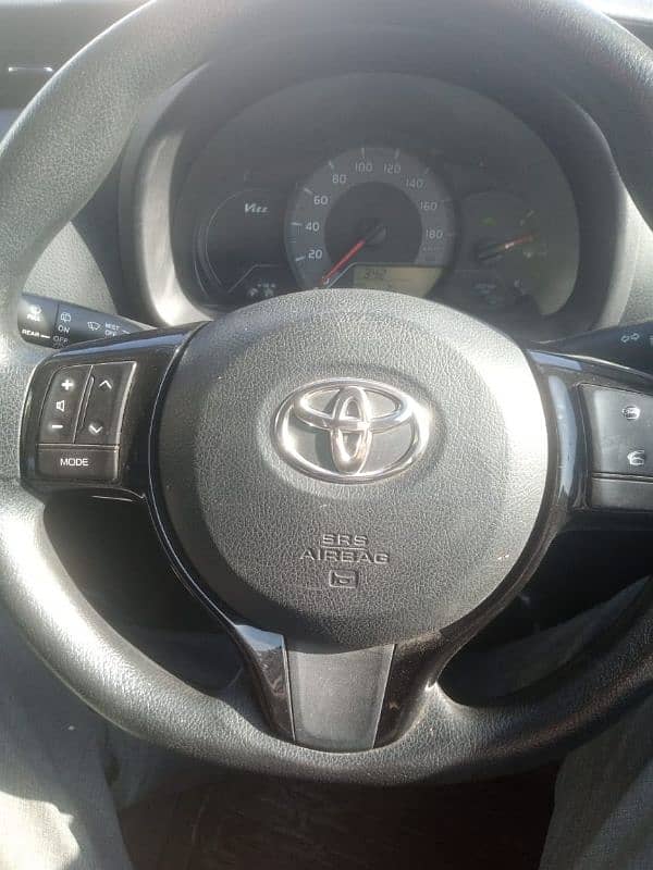 Toyota Vitz F Safety Edition III 2018 PUSH Start 3