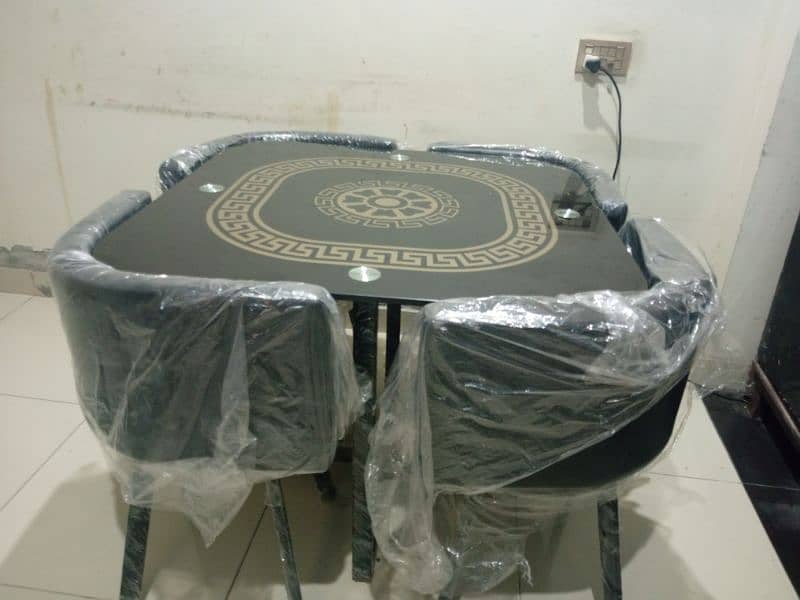 new table and chairs black color 1