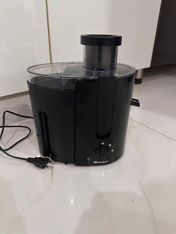 Dawlance juicer machine full new 2