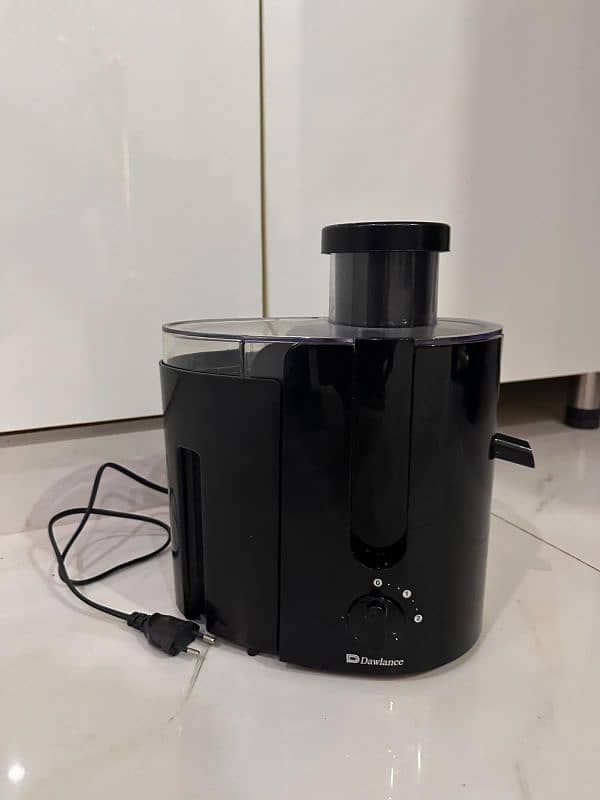 Dawlance juicer machine full new 3