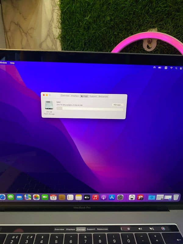 Apple MacBook Pro 2016 |15Inch | Core i7| 16GB256 | TouchBar  Touch id 3