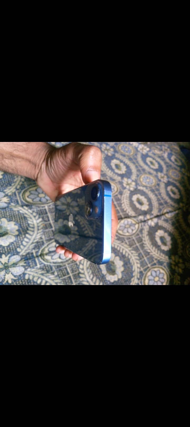Apple iPhone 13 4