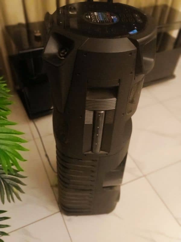 Sony ka speaker hai new speaker hai 0