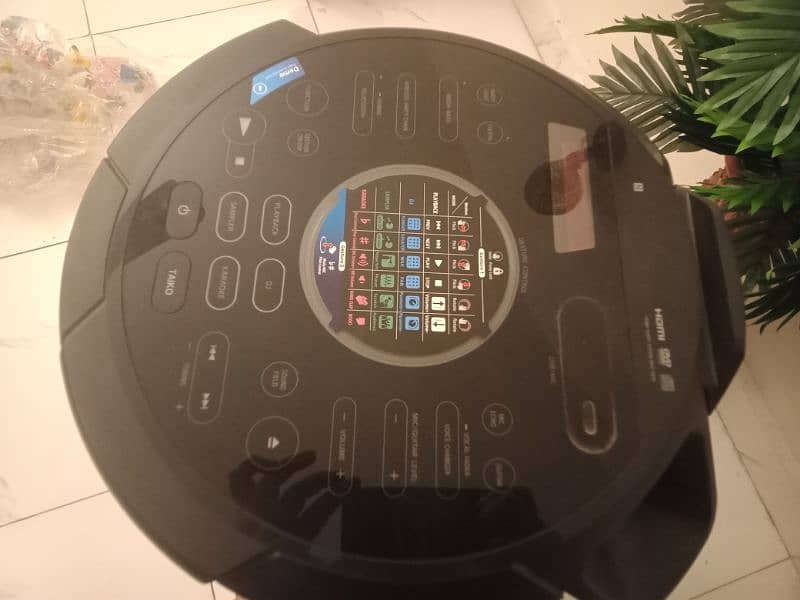 Sony ka speaker hai new speaker hai 2