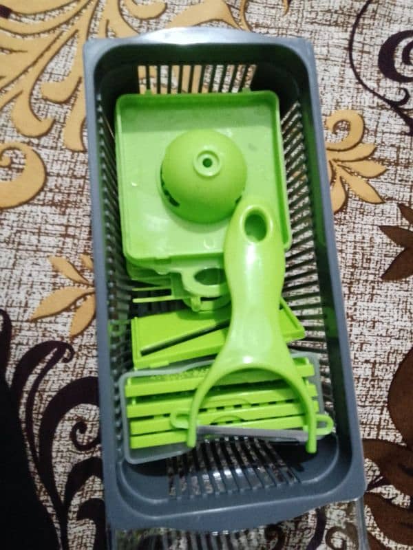 16 PCs veggies slicer 9