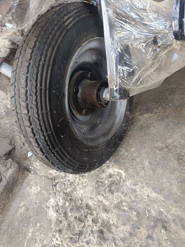 Special parsan baik tyres new han bass ak 1 week ues all moust new han 5