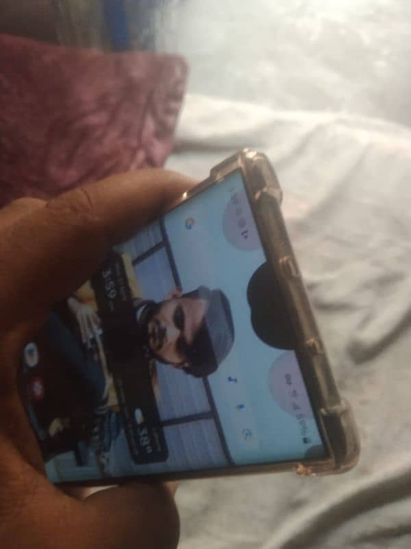 samsung  pta   10 5G 8 256  all ok ha baki koy folt nhe sirf dot ha 2