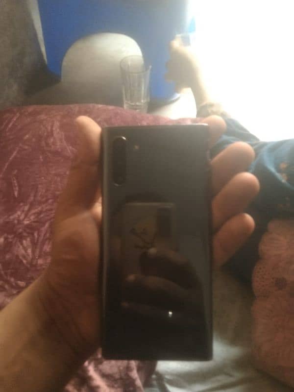 samsung  pta   10 5G 8 256  all ok ha baki koy folt nhe sirf dot ha 3