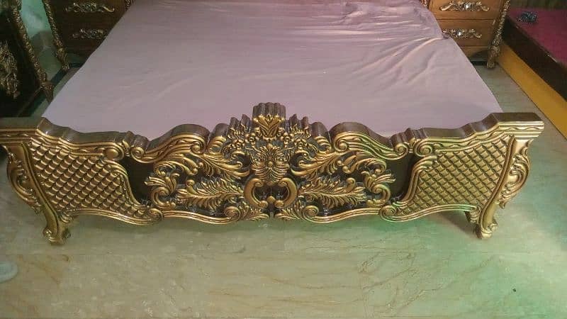 bed set with dressing n side tables 2