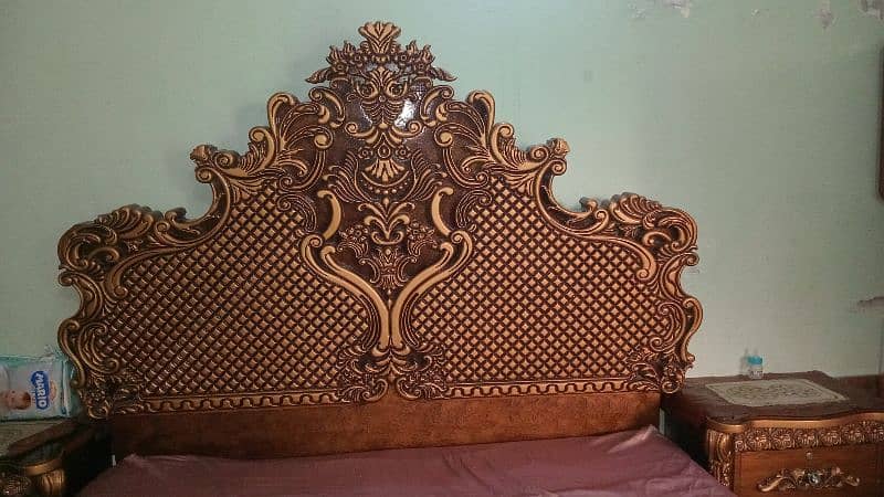 bed set with dressing n side tables 5