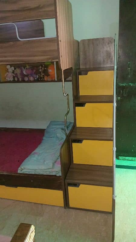 triple bunk bed 1