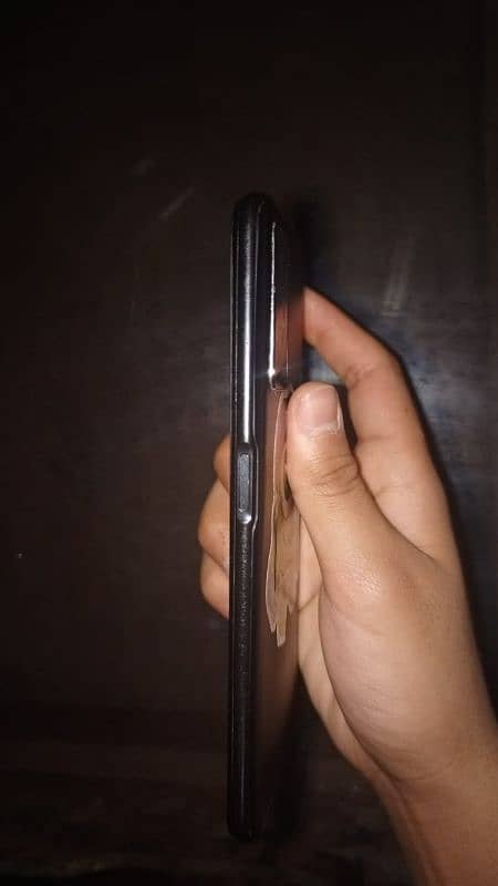 Aoa I am selling my oppo a76 which has zero scratch and no dent 2