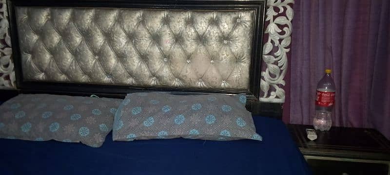 Used Double Bed Set (bed+2 side tables+dressing+mattress) 2