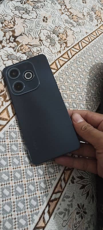 INFINIX HOT 40i 0
