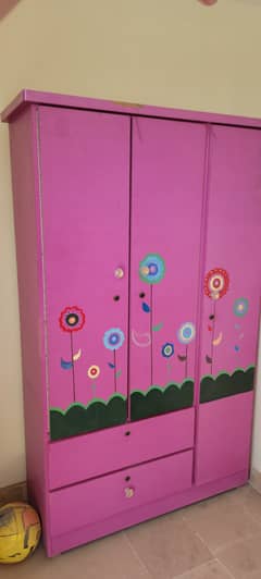 Vibrant Pink Wardrobe with Flower Design – A Steal at 8/10 Condition!