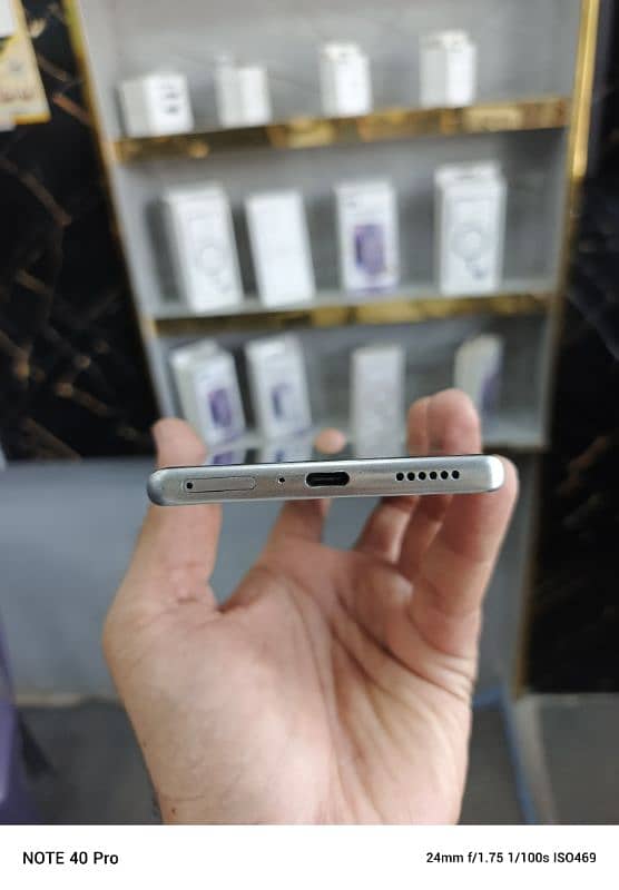 Tecno Spark 20 Pro Plus 3