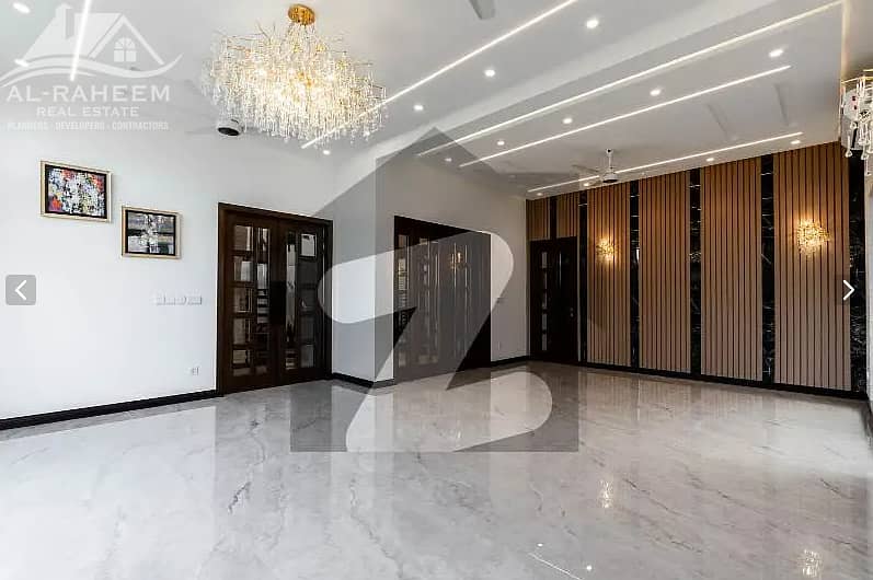 1 KANAL BRAND NEW SPLENDID HOUSE FOR SALE ON TOP LOCATION OF DHA 7