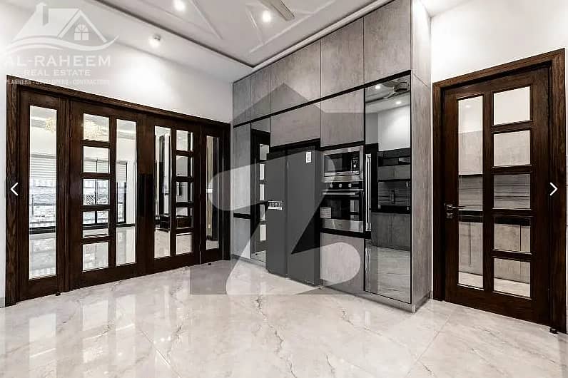 1 KANAL BRAND NEW SPLENDID HOUSE FOR SALE ON TOP LOCATION OF DHA 9