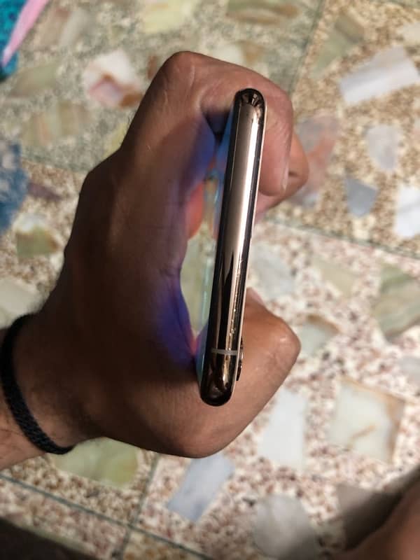 iphone xs max 256 gb non pta 4