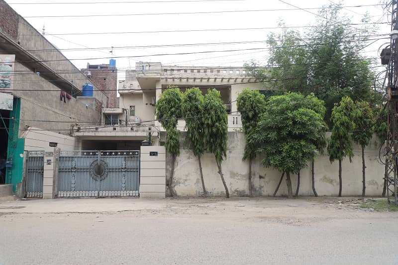21 Marla Prime Location House for Sale in K Block, Gulberg 3 Ideal for Investment 4
