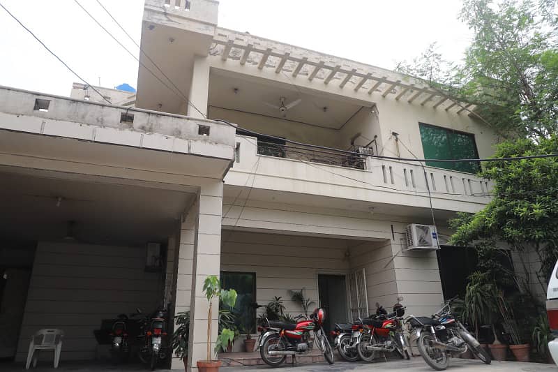 21 Marla Prime Location House for Sale in K Block, Gulberg 3 Ideal for Investment 8
