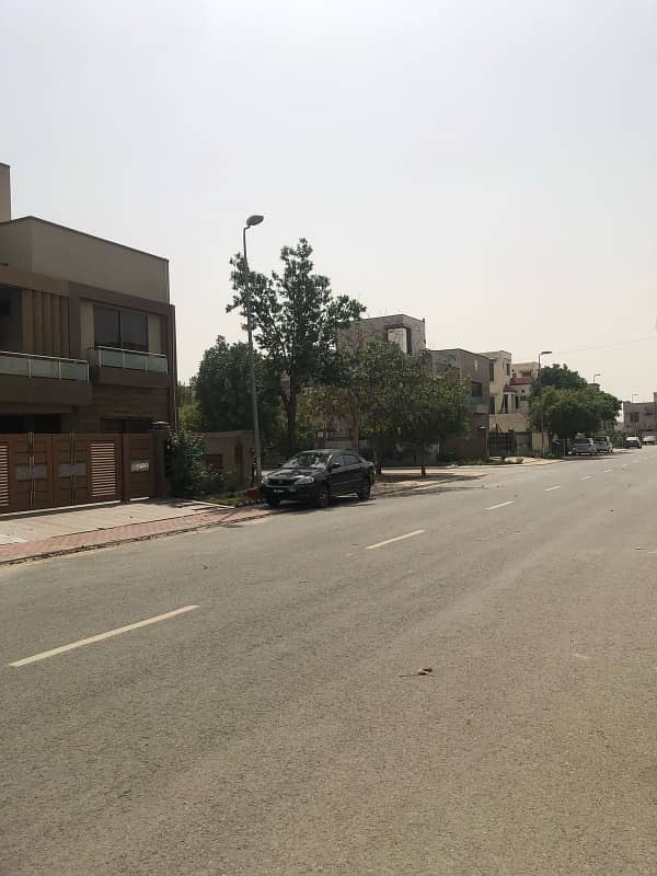 10 MARLA PLOT FOR SALE AT REASONABLE PRICE 5