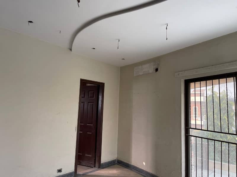 1 Kanal Double Unit Corner Beautiful House Available For Sale In X Block Dha Phase 3 Lahore 2