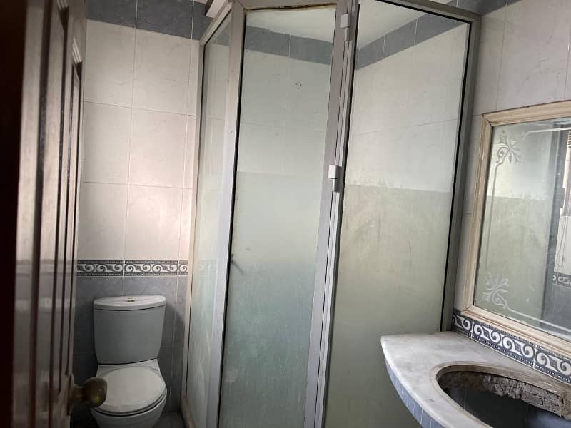 1 Kanal Double Unit Corner Beautiful House Available For Sale In X Block Dha Phase 3 Lahore 6