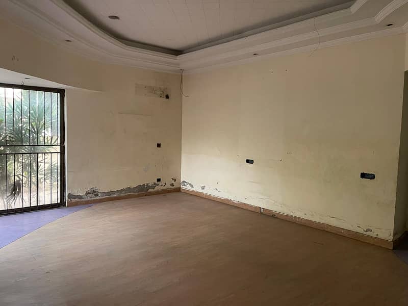 1 Kanal Double Unit Corner Beautiful House Available For Sale In X Block Dha Phase 3 Lahore 9