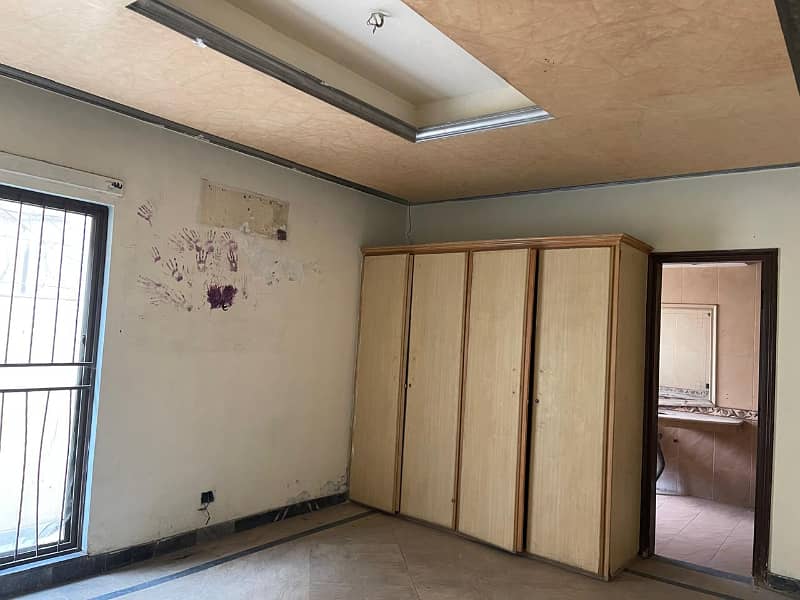 1 Kanal Double Unit Corner Beautiful House Available For Sale In X Block Dha Phase 3 Lahore 11