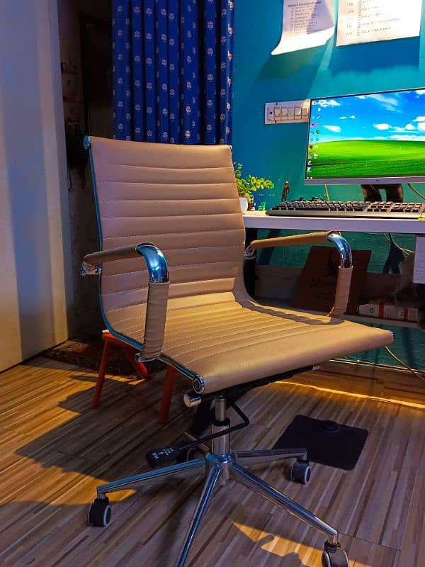 Master Offisys Chair-New Roma - Office Chairs - 1100672665