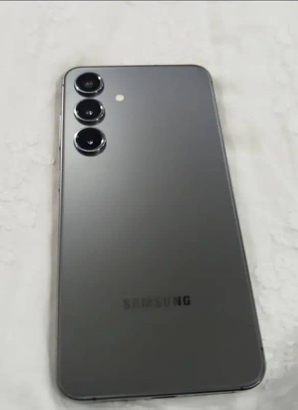 Samsung Galaxy S24 1