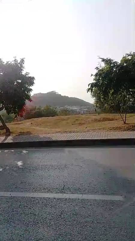 Outstanding Location Plot For Sale On Main Eiffel Commercial Road Bahria Phase 8 Rawalpindi 2