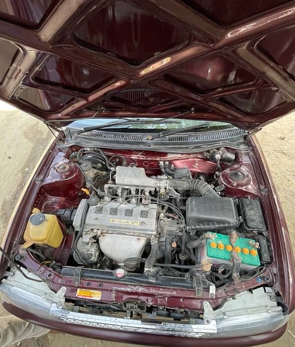 Toyota Corolla XE 2000 3