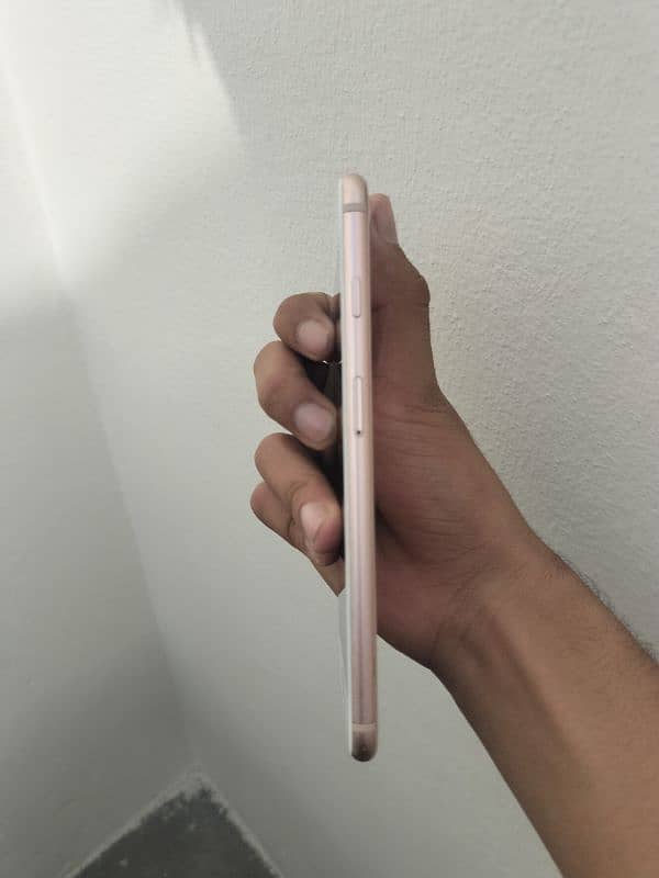 iphone 8 plus PTA approved 64 GB for sell 5