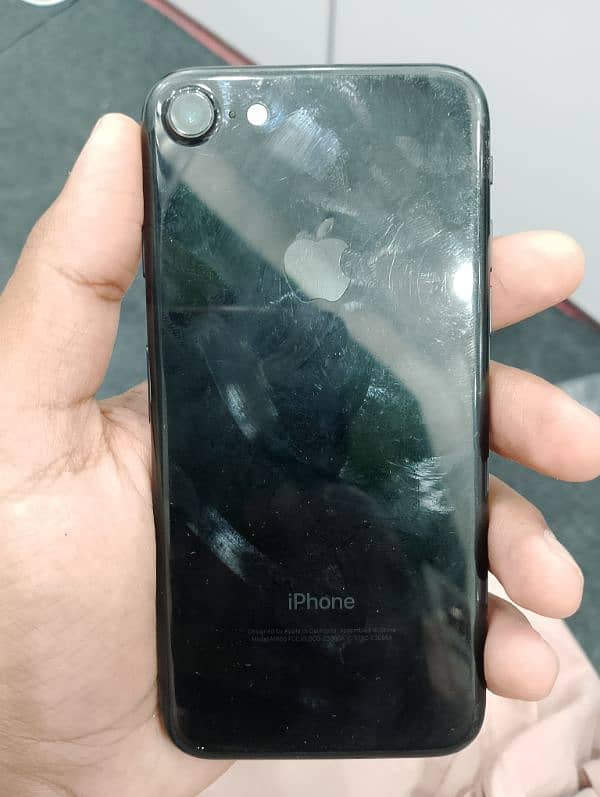 I phone 7 ,128 gb no open no repair good condition 1