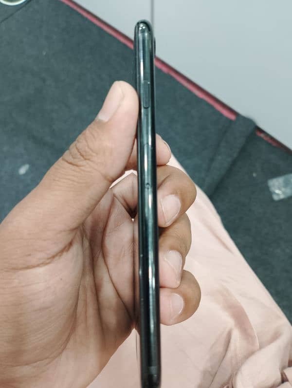 I phone 7 ,128 gb no open no repair good condition 2