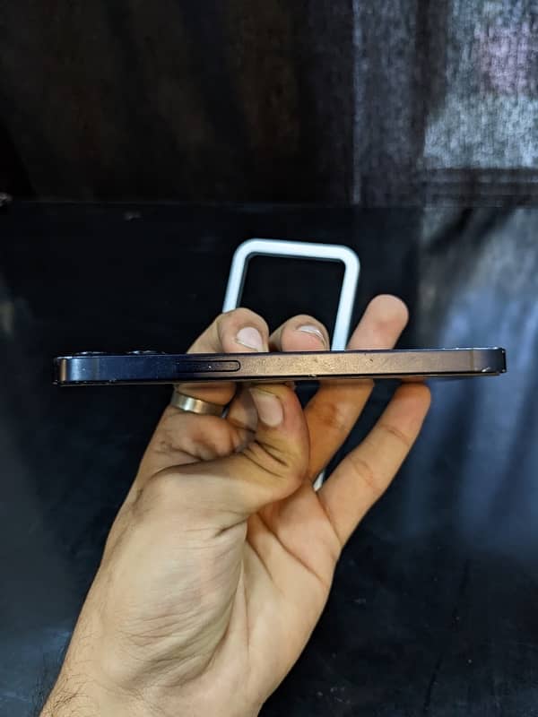 Iphone 12 mini FU (only exchange with 12pro) 6