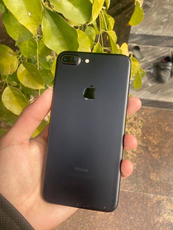 iphone 7 plus PTA Approved 128gb with box 6